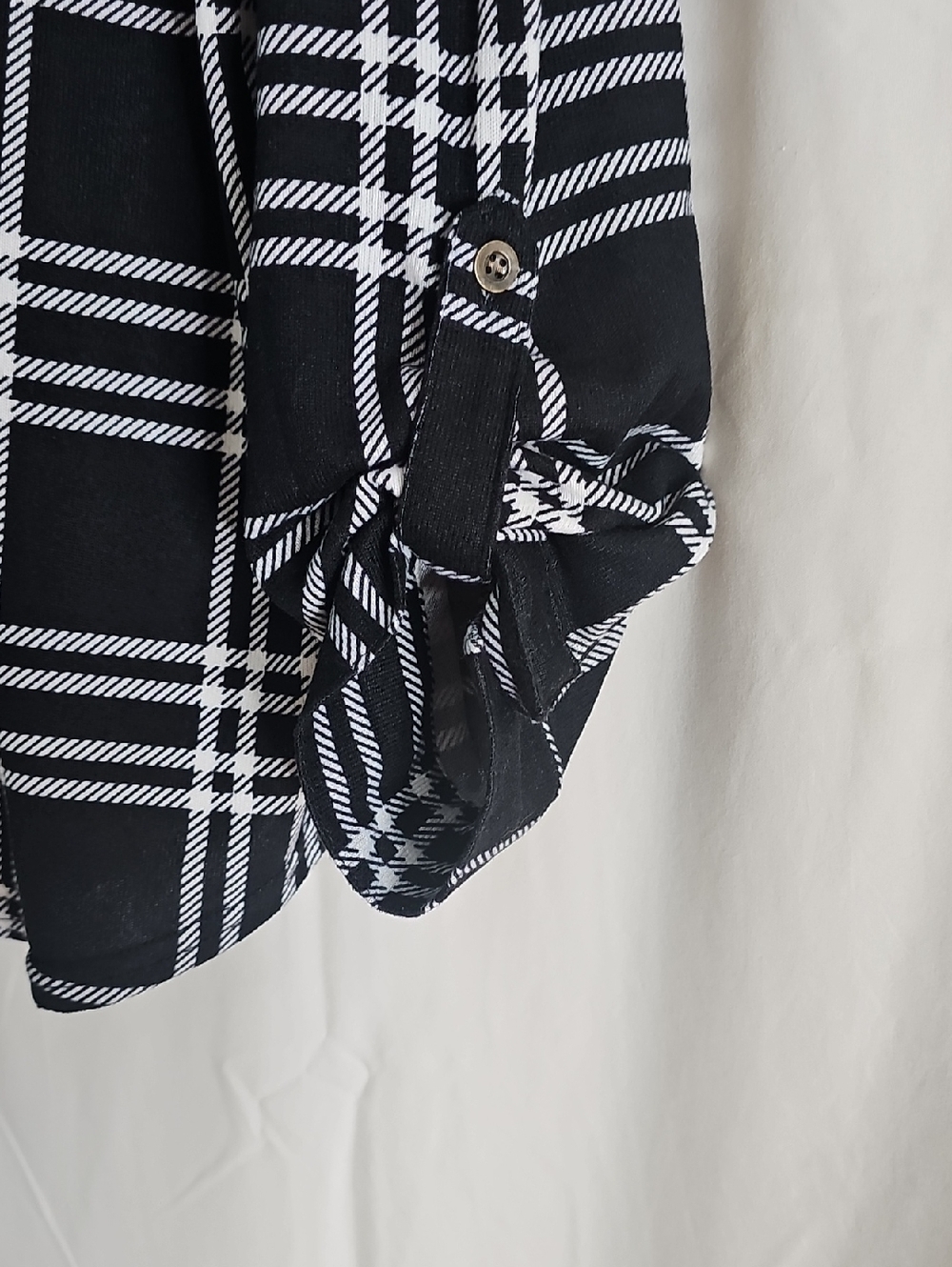 New York LaundryWomens' Black & White Plaid Button-Front Shirt - Picture 3 of 5